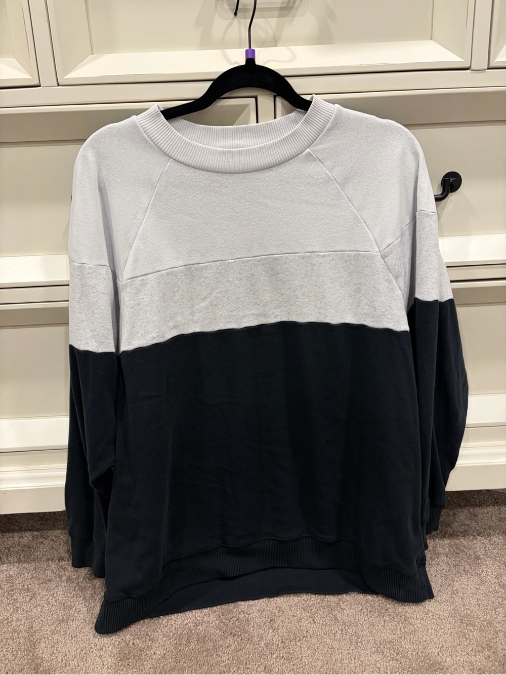 American Eagle Outfitters White and Blue Oversized Crewneck Sweatshirt - XS